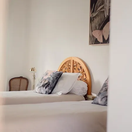 Lagoa House - Breakfast Included Bed & Breakfast