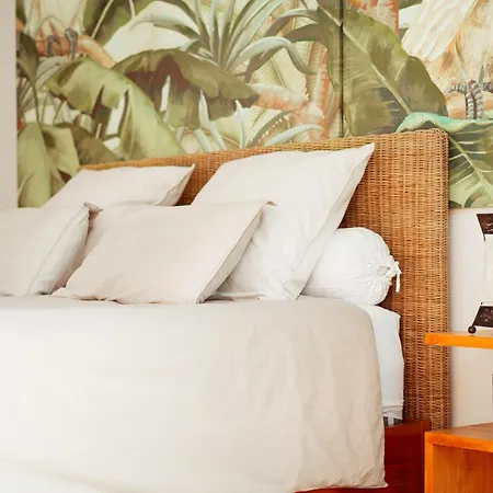 Lagoa House - Breakfast Included Bed & Breakfast Serra do Bouro